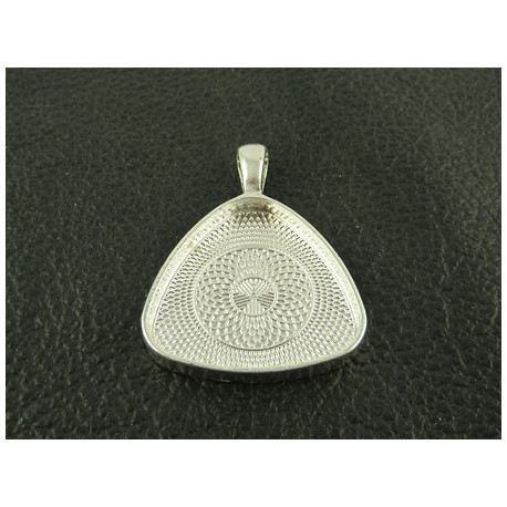 SUPPORT DE PENDENTIF TRIANGLE