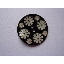 BOUTON NACRE FLEURI NOIR 34mm